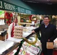 MP backs the independents on Small Business Saturday
