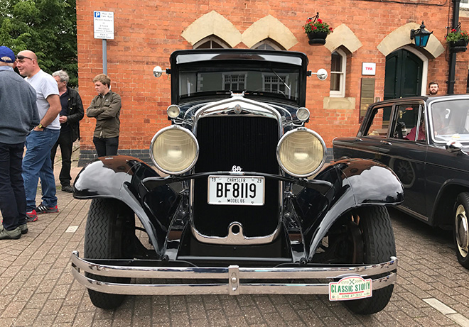 Classic cars rev up to support Willen Hospice