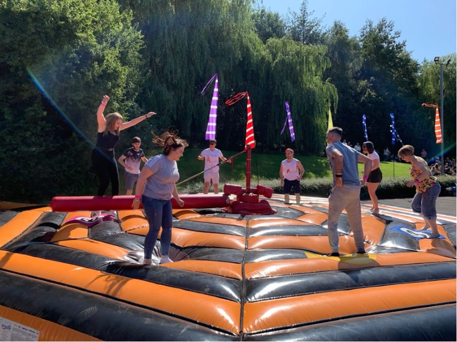 Bouncing | Business MK